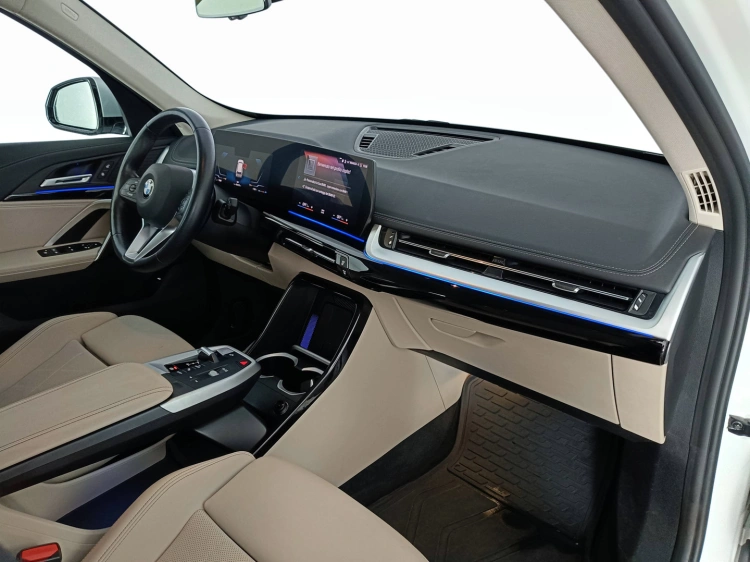 10 - BMW X1 X1 sdrive18d X-Line auto