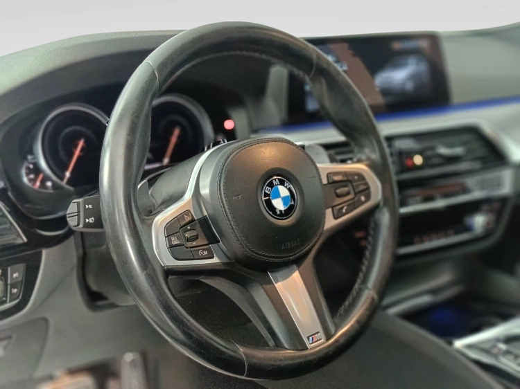 17 - BMW Serie 5 520d Touring xdrive Msport auto