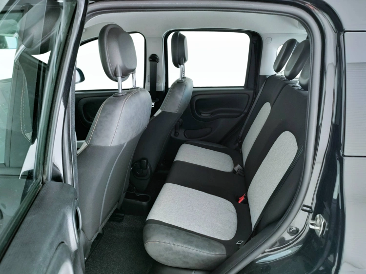 10 - Fiat Panda Panda 1.0 firefly hybrid Cross s&s 70cv 5p.ti