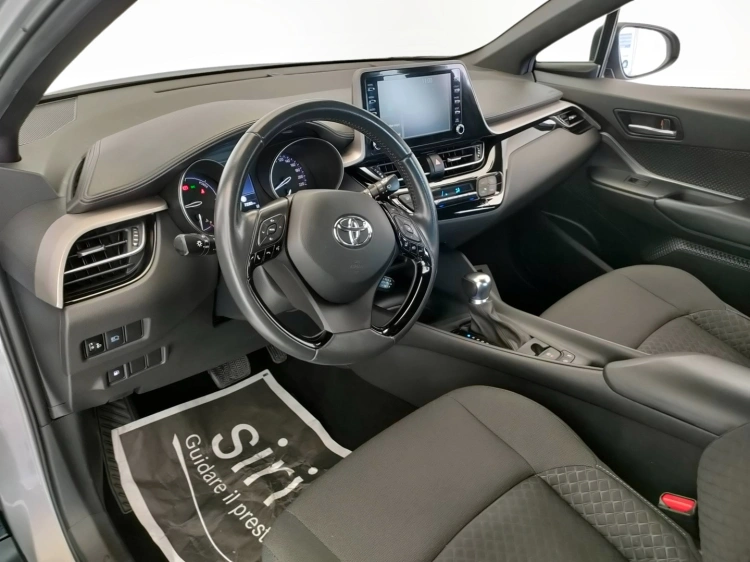 13 - Toyota C-HR C-HR 1.8h Active e-cvt