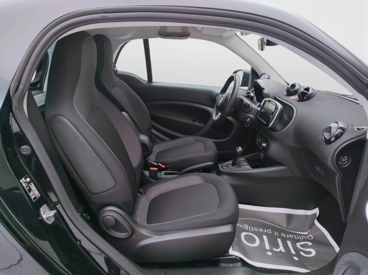 9 - smart fortwo Fortwo eq Passion 4,6kW