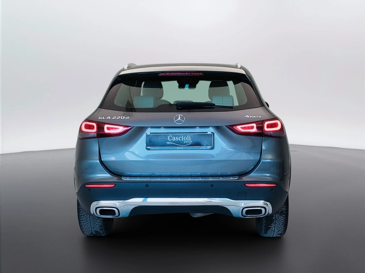 6 - Mercedes-Benz GLA 220 d Sport Plus 4matic auto