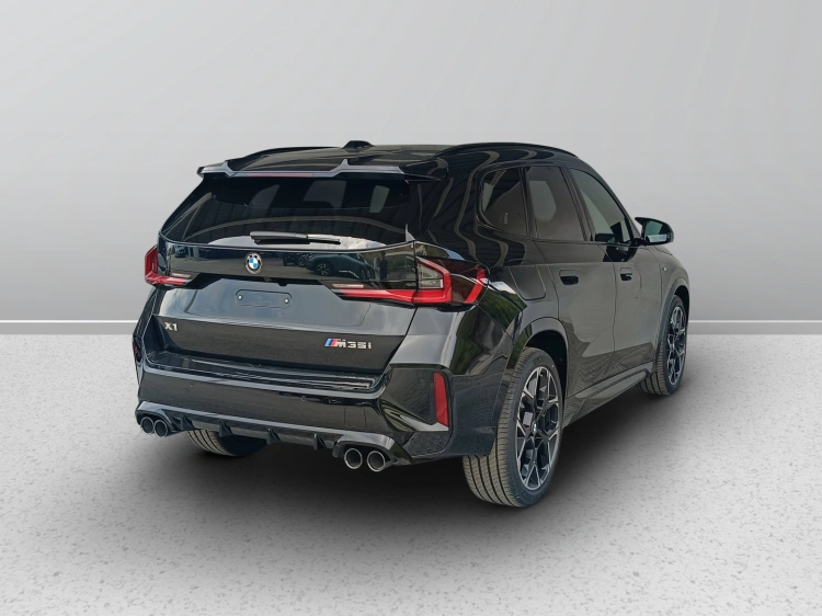 5 - BMW X1 M BMW X1 M35i xDrive