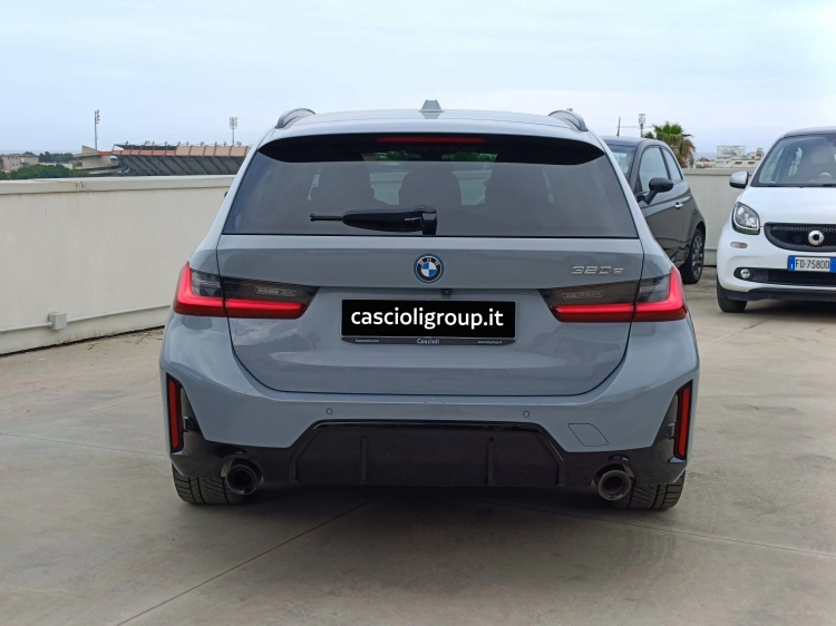 4 - BMW Serie 3 320e Touring MSport auto