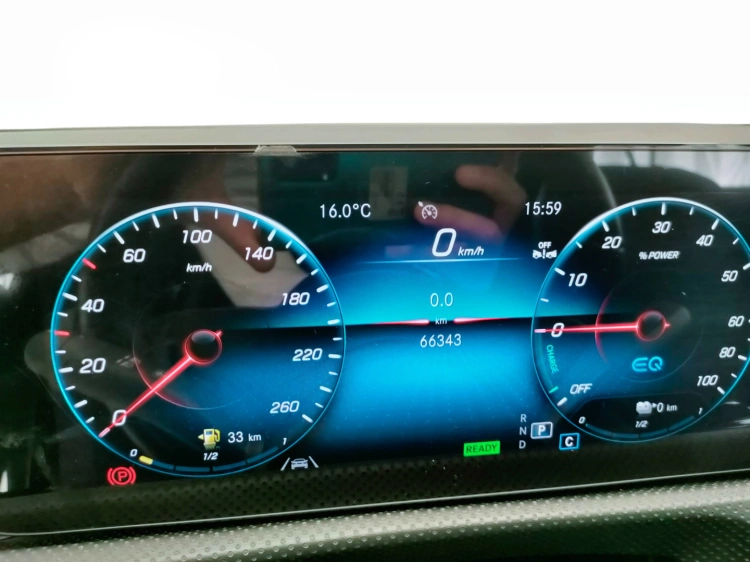 15 - Mercedes-Benz Classe A 250 e phev (eq-power) Sport auto