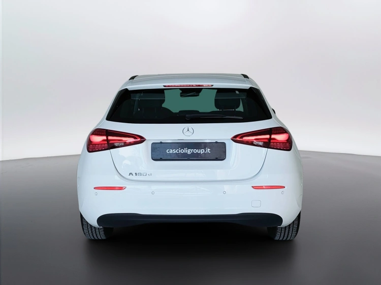 6 - Mercedes-Benz Classe A 180 d Advanced auto