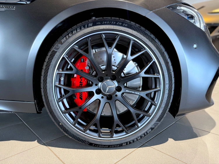 21 - Mercedes AMG Classe C Mercedes-AMG C 63 S E Performance 4Matic+ Station Wagon