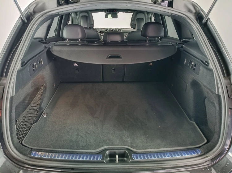 15 - Mercedes-Benz GLC 220 d AMG Premium Plus 4matic auto