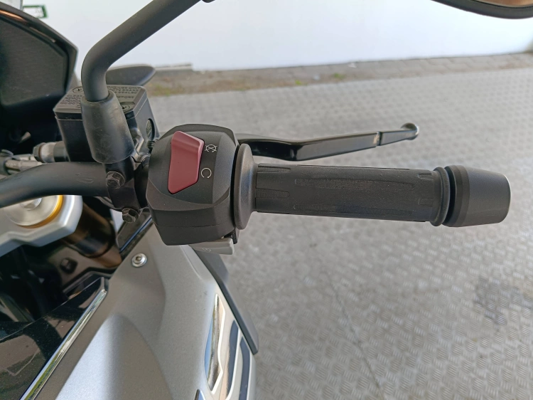 9 - BMW Motorrad GS G 310 GS