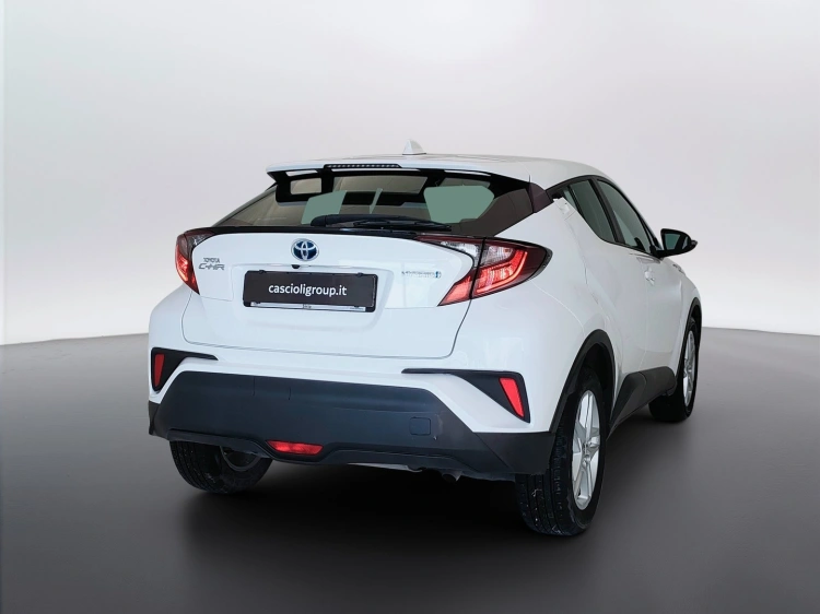 5 - Toyota C-HR C-HR 1.8h Active e-cvt