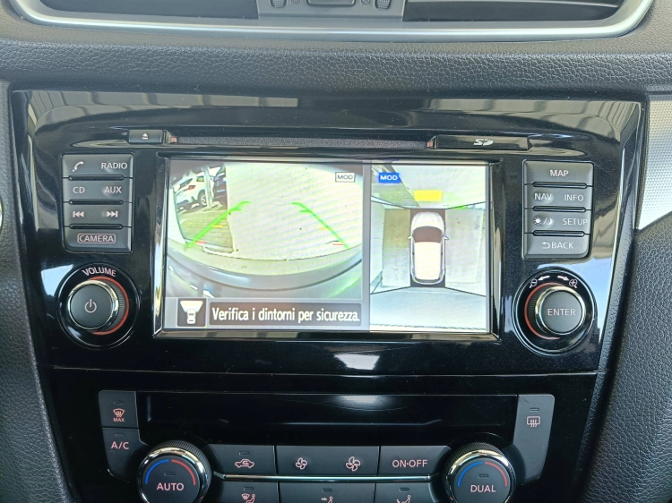 15 - Nissan Qashqai Qashqai 1.5 dci N-Connecta 110cv