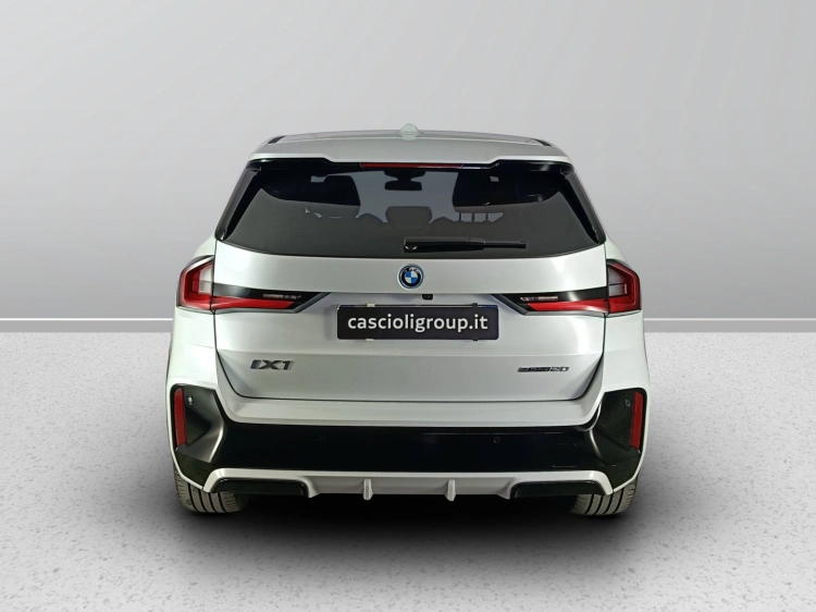 5 - BMW iX1 iX1 edrive 20 MSport