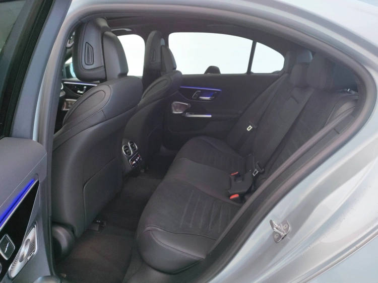 12 - Mercedes-Benz Classe C 220 d mhev AMG Line Premium Plus 197cv auto