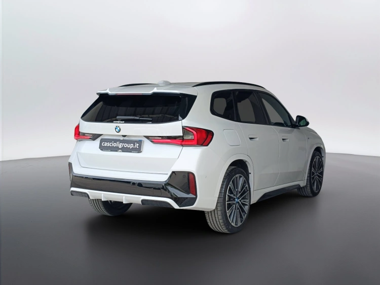 4 - BMW X1 X1 xdrive23d mhev 48V MSport Pro auto