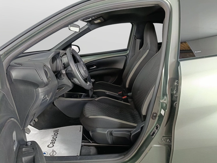 8 - Toyota Aygo X Aygo X 1.0 Trend 72cv