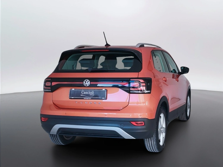 6 - Volkswagen T T-Cross 1.0 tsi Advanced 115cv