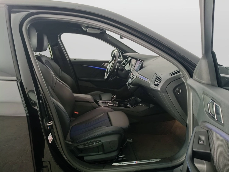 11 - BMW Serie 1 118d Msport auto