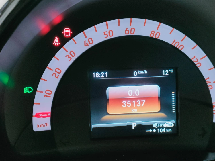 15 - smart fortwo Fortwo eq Passion 4,6kW