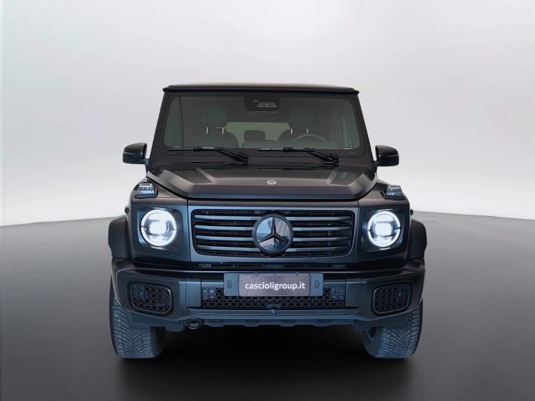 2 - Mercedes-Benz Classe G 450 d AMG Line 367cv auto