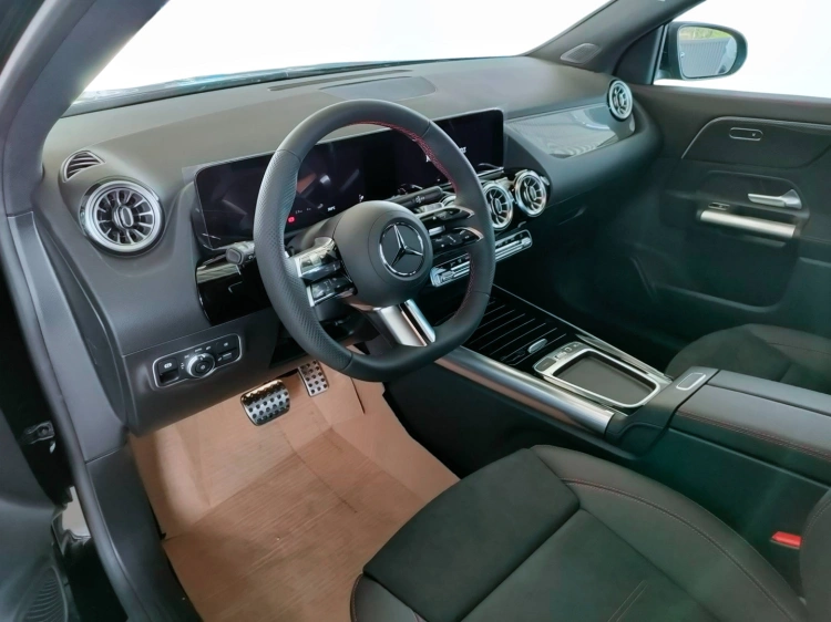 9 - Mercedes-Benz GLA 200 d automatic