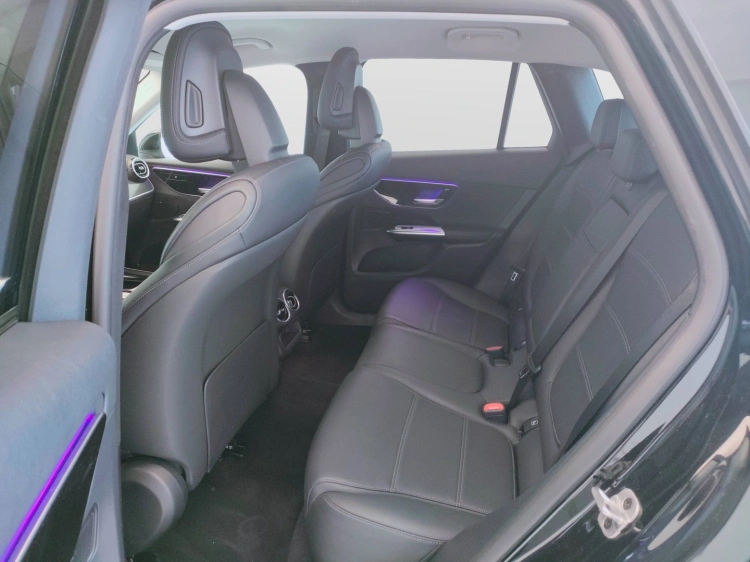 13 - Mercedes-Benz GLC 200 d Advanced 4matic auto