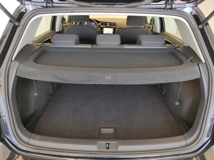 5 - Volkswagen Golf Golf 5p 1.6 tdi Executive 115cv dsg