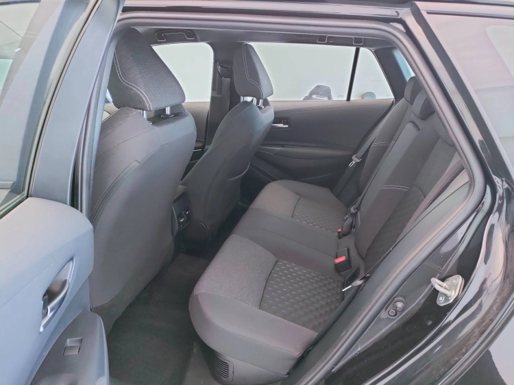 15 - Toyota Corolla Corolla Touring Sports 1.8h Active auto