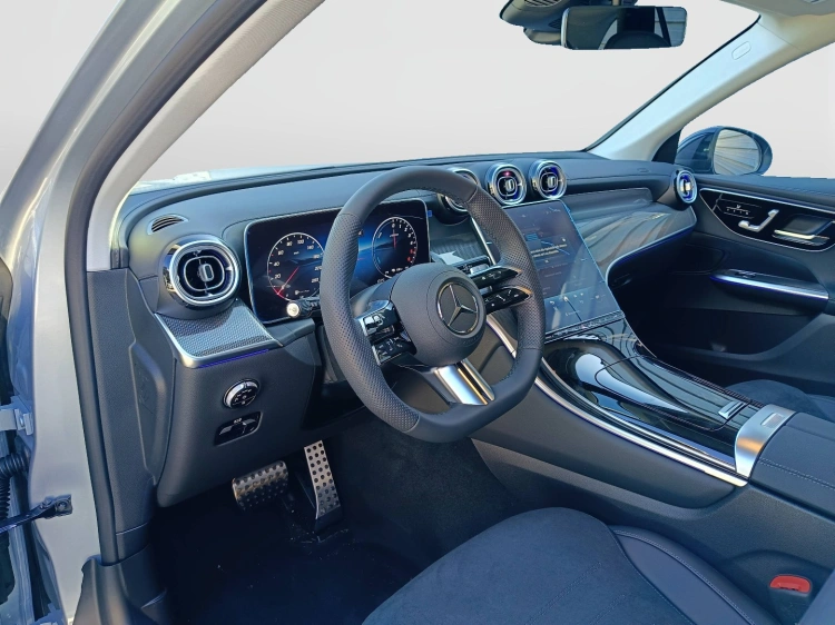 6 - Mercedes-Benz GLC 300 de 4MATIC