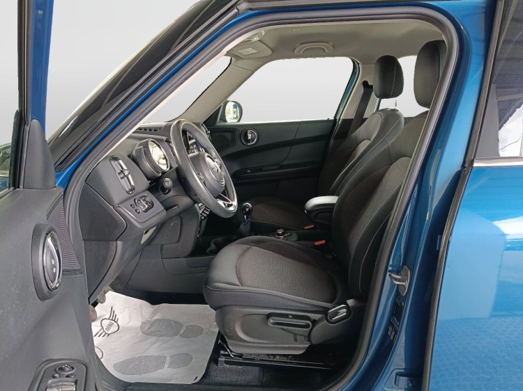 8 - MINI Countryman Mini Countryman 1.5 One D