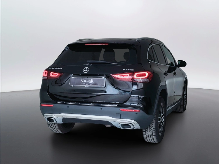 5 - Mercedes-Benz GLA 200 d Sport Plus 4matic auto