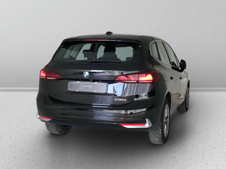 6 - BMW Serie 2 218d Active Tourer auto