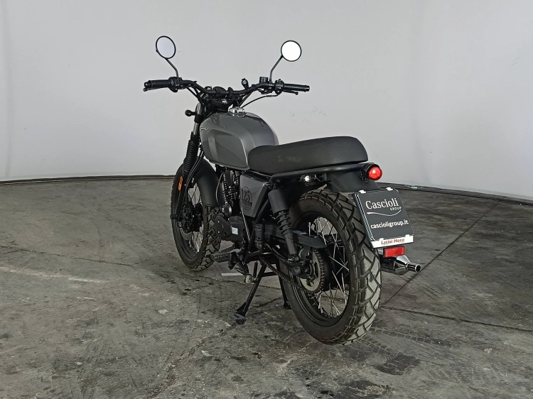 3 - Brixton Cromwell Cromwell 125 4T CBS E5