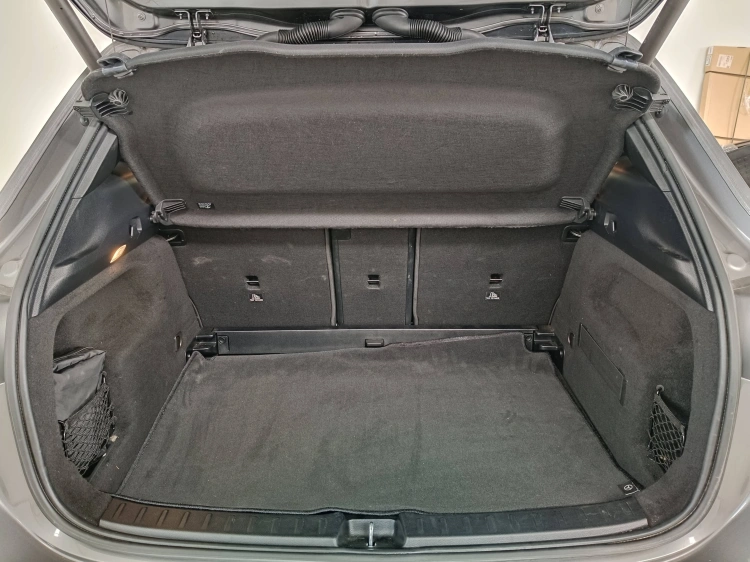 19 - Mercedes-Benz GLA 200 d AMG Line Premium 4matic auto