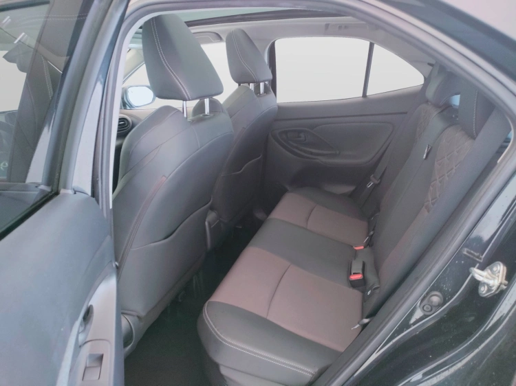 15 - Toyota Yaris Cross Yaris Cross 1.5h Lounge awd-i 116cv e-cvt