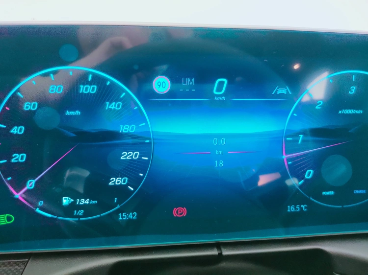 17 - Mercedes-Benz Classe C 220 d mhev AMG Line Advanced 200cv auto