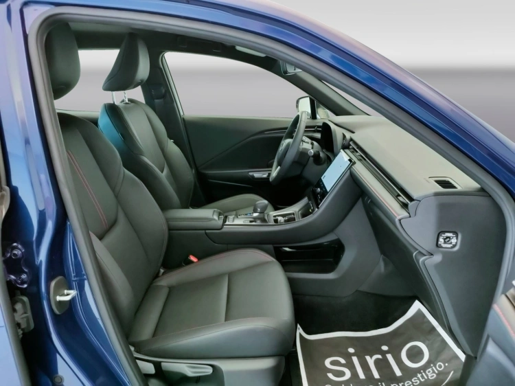 12 - Lexus LBX LBX 1.5 hybrid Elegant 2wd