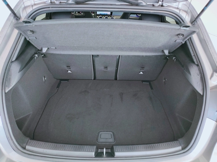 5 - Mercedes-Benz Classe A 180 d AMG Line Advanced Plus auto