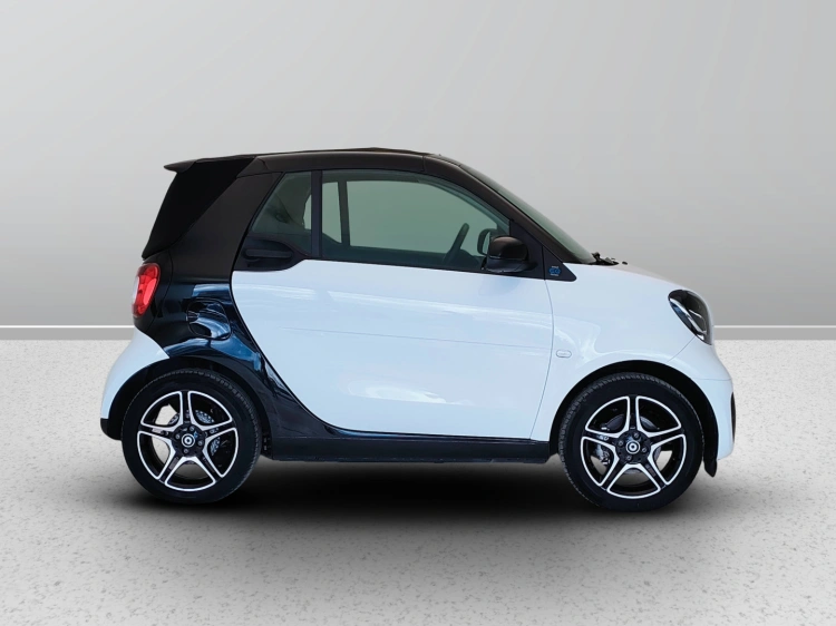 7 - smart fortwo Fortwo Cabrio eq Pulse 22kW