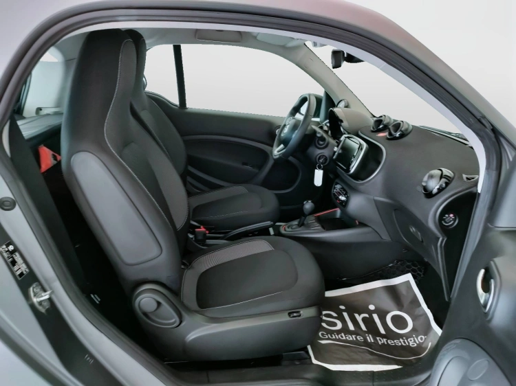 14 - smart fortwo Fortwo eq Passion 22kW