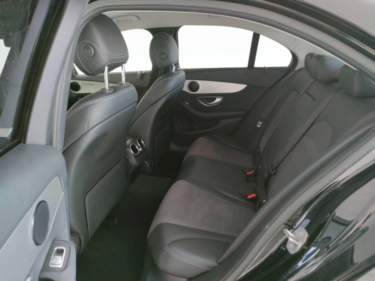 11 - Mercedes-Benz Classe C 220 d Premium auto