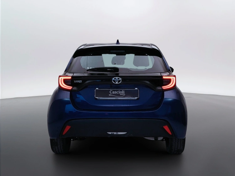 4 - Toyota Yaris Yaris 1.0 Trend