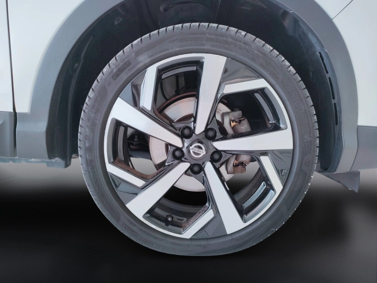 10 - Nissan Qashqai Qashqai 1.6 dci Tekna 2wd 130cv xtronic