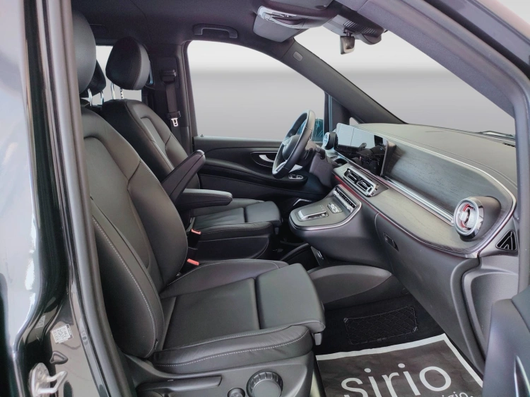 12 - Mercedes-Benz Classe V Long 300 d Avantgarde 4matic auto