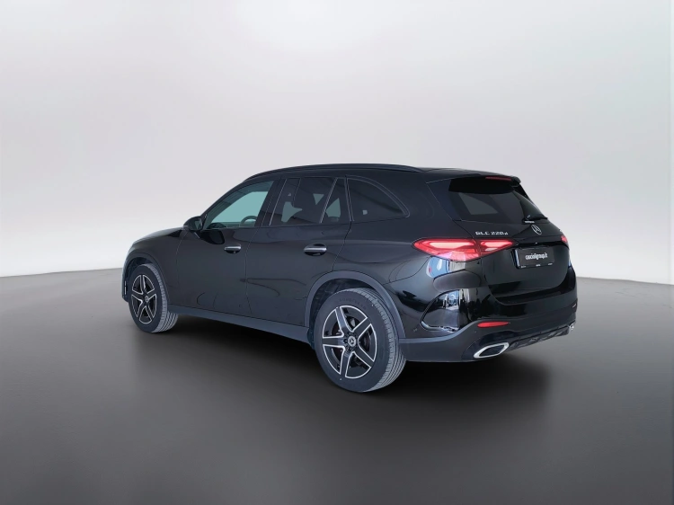 7 - Mercedes-Benz GLC 220 d mhev AMG Premium 4matic auto