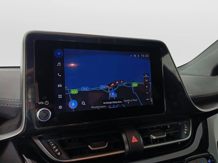 13 - Toyota C-HR C-HR 1.8h Trend e-cvt