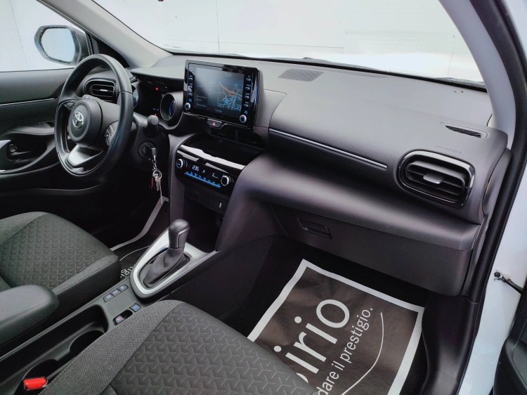 15 - Toyota Yaris Cross Yaris Cross 1.5h Active fwd 116cv e-cvt