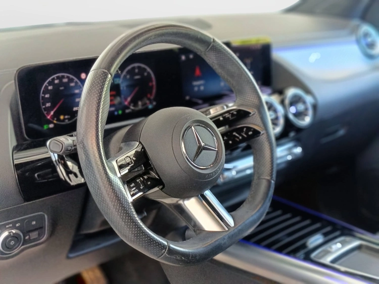 17 - Mercedes-Benz GLA 200 d AMG Line Advanced Plus 4matic auto