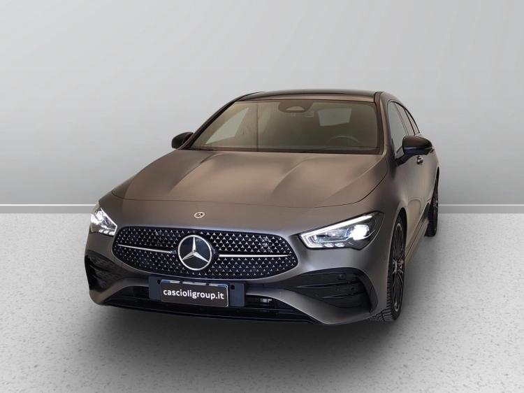 1 - Mercedes-Benz CLA Shooting Brake 200 d AMG Line Premium Plus auto