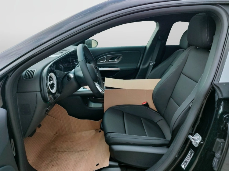 8 - Mercedes-Benz CLA 180
