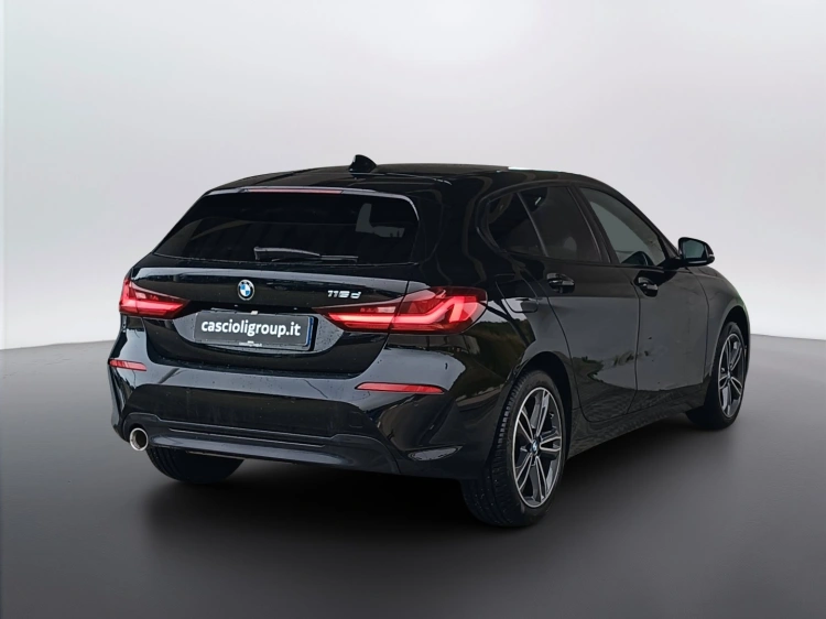 4 - BMW Serie 1 116d Sport auto